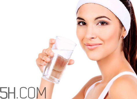 婦炎潔是酸性還是堿性？婦炎潔是什么顏色的？