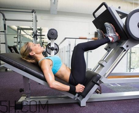 腿舉可以代替深蹲嗎？腿舉和深蹲哪個好？