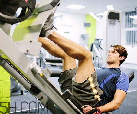 腿舉應(yīng)該是體重多少倍？正常人腿舉多少重量？