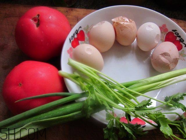 如何快速給西紅柿去皮？西紅柿怎么去皮比較快？