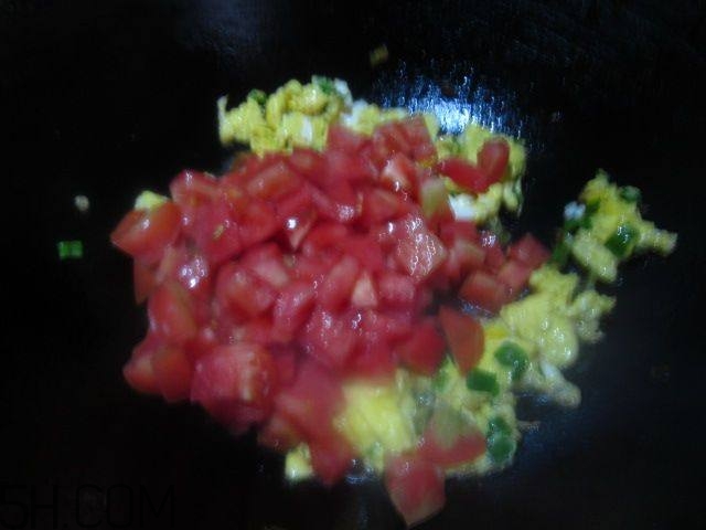 如何快速給西紅柿去皮？西紅柿怎么去皮比較快？