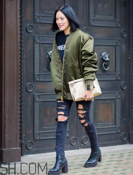 冬天破洞牛仔褲怎么搭配？破洞牛仔褲冬天怎么穿？