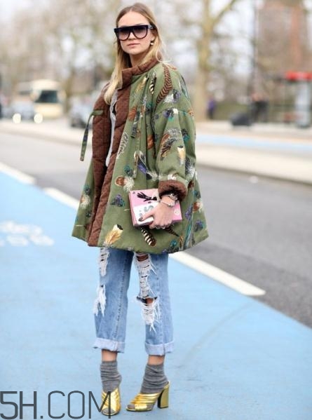 冬天破洞牛仔褲怎么搭配？破洞牛仔褲冬天怎么穿？