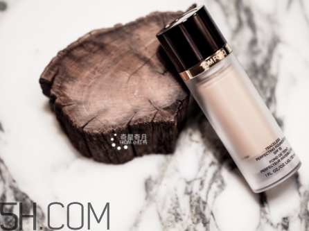 tom ford圓管粉底液怎么樣？tom ford圓管粉底液測評