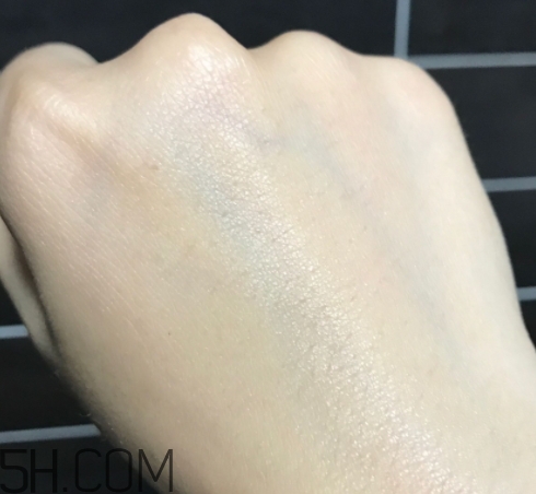 科顏氏高保濕面霜刺痛正常嗎？科顏氏高保濕面霜長(zhǎng)脂肪粒