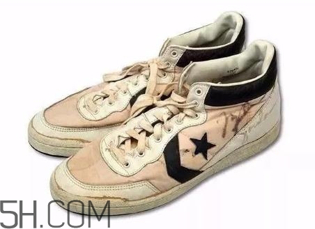 老爹鞋是什么意思？老爹鞋是什么牌子？