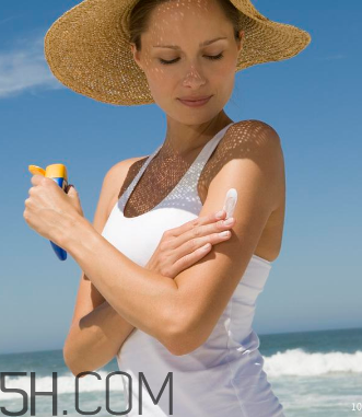 婦炎潔要用清水沖洗嗎？婦炎潔要兌多少水？