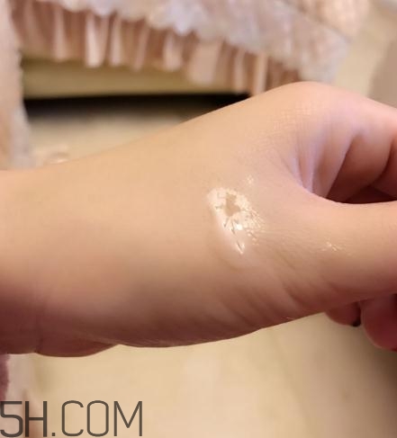 春紀(jì)眼霜怎么樣？春紀(jì)眼霜好用嗎？