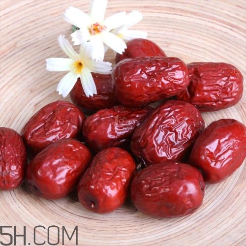 女性哪個部位最脆弱？女性吃什么養(yǎng)生？