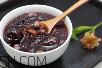 女性哪個部位最脆弱？女性吃什么養(yǎng)生？