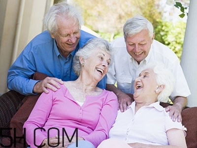 老人缺鈣有什么害處？老人如何補鈣？