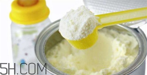 成人喝哪些奶粉好？適合成人喝的奶粉有哪些？