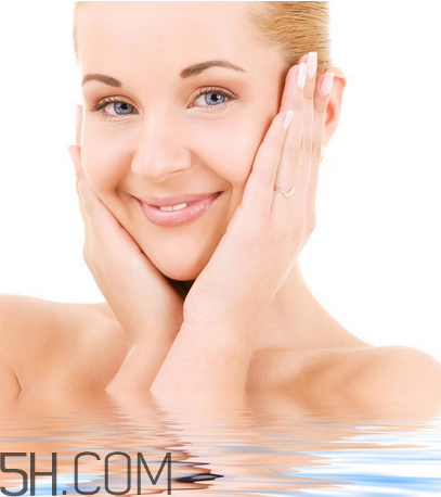 潔爾陰一瓶蓋是多少？潔爾陰能洗頭嗎？