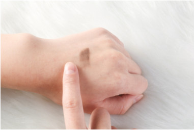 大創(chuàng)睫毛雨衣好用嗎 大創(chuàng)睫毛雨衣怎么樣 大創(chuàng)睫毛雨衣好用嗎 大創(chuàng)睫毛雨衣怎么樣