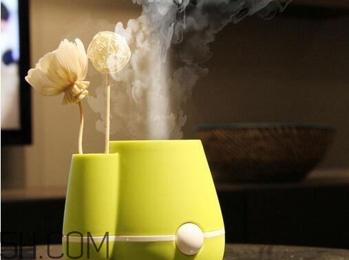 加濕器噴熱氣好嗎？加濕器噴熱氣好還是噴冷氣好？