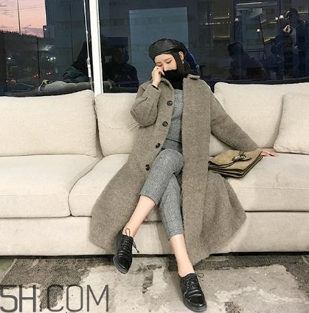 羊駝毛大衣會掉毛嗎？羊駝毛大衣掉毛怎么辦？