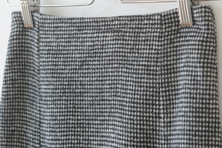 格子裙搭配毛衣好看吧 就算冬也不要放棄裙子