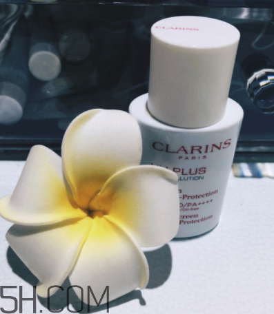 嬌韻詩隔離霜好不好用？嬌韻詩隔離霜油嗎？