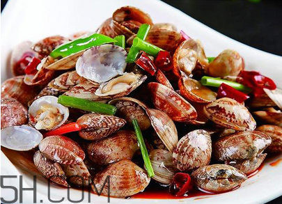 吃海鮮時能不能喝啤酒？花甲發(fā)臭了還能吃嗎？