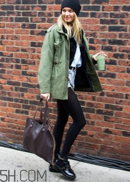 派克大衣搭配什么包？派克大衣搭配包包圖片