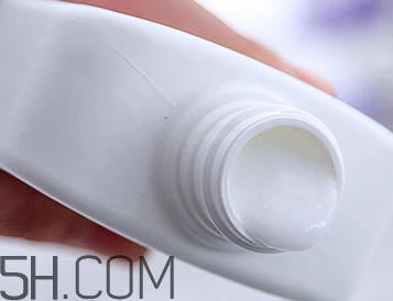 c乳是什么護(hù)膚品？c乳蓋子怎么打開？