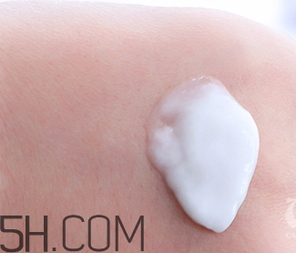 c乳是什么護(hù)膚品？c乳蓋子怎么打開？