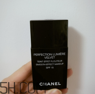 香奈兒粉底液怎么樣？八款香奈兒粉底液使用心得