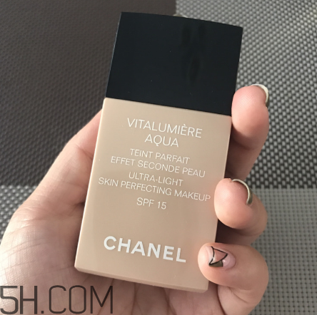 香奈兒粉底液怎么樣？八款香奈兒粉底液使用心得