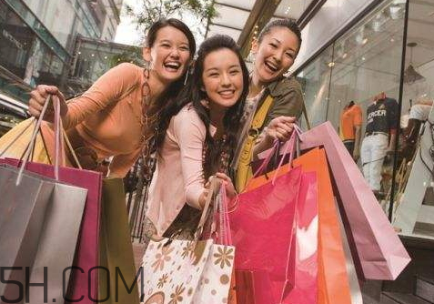 香港冬天穿什么衣服 香港冬天穿羽絨服嗎 香港冬天穿什么衣服 香港冬天穿羽絨服嗎