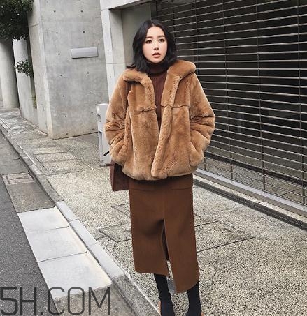 兔毛皮草掉毛嗎？兔毛皮草掉毛怎么處理？