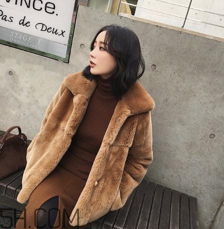 兔毛皮草發(fā)黃怎么處理？兔毛皮草怎么存放？