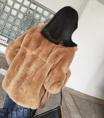 兔毛皮草發(fā)黃怎么處理？兔毛皮草怎么存放？