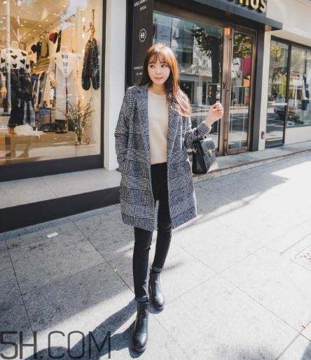 千鳥(niǎo)格大衣適合多大年齡？千鳥(niǎo)格大衣顯老嗎？