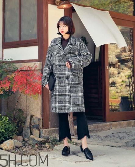 千鳥(niǎo)格大衣適合多大年齡？千鳥(niǎo)格大衣顯老嗎？