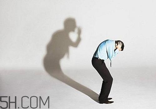 焦慮癥會(huì)引發(fā)哪些并發(fā)癥？焦慮癥會(huì)引發(fā)哪些身體疾??？