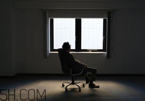 焦慮癥很難入睡怎么辦？焦慮癥入睡困難怎么辦？