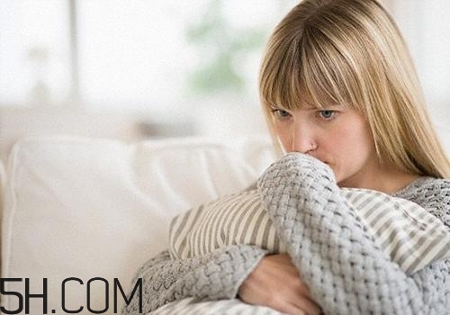 青春期焦慮癥的病因有哪些？患上青春期焦慮癥該怎么辦？