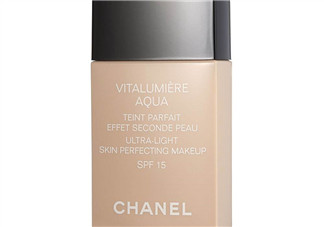 香奈兒光彩水潤(rùn)粉底液好用嗎？香奈兒粉底液使用感