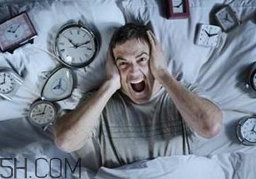 焦慮癥會(huì)引發(fā)哪些并發(fā)癥？焦慮癥會(huì)引發(fā)哪些身體疾??？