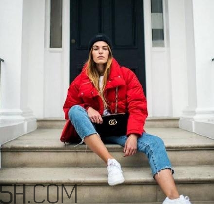 羽絨服充絨量標(biāo)準(zhǔn)多少？羽絨服充絨量越多越好嗎？