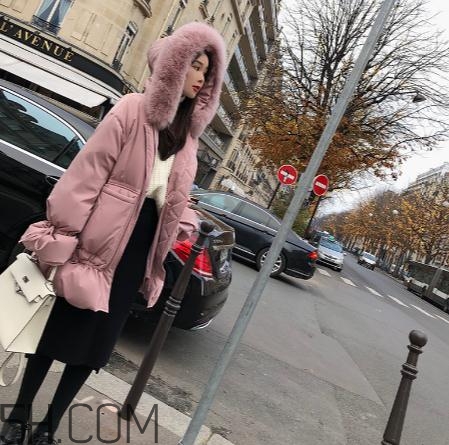 一般羽絨服充絨量是多少？羽絨服充絨量220克夠嗎？