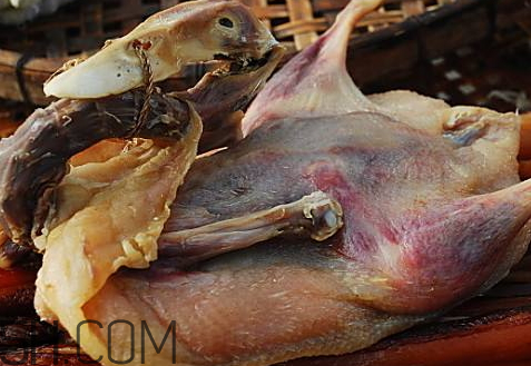 臘鴨發(fā)霉了怎么辦 臘鴨長(zhǎng)毛能吃嗎 臘鴨發(fā)霉了怎么辦 臘鴨長(zhǎng)毛能吃嗎