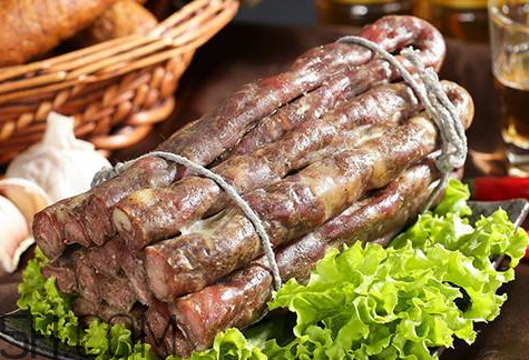 風(fēng)干腸用什么腸衣 風(fēng)干腸的腸衣怎么做 風(fēng)干腸用什么腸衣 風(fēng)干腸的腸衣怎么做