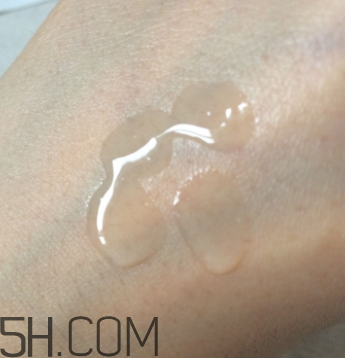 歐詩漫水氧瞬透水是爽膚水嗎？歐詩漫水氧瞬透水怎么用