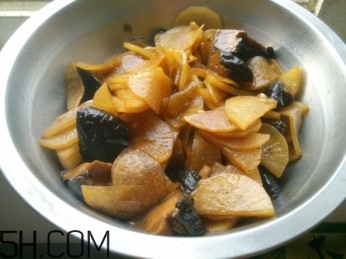 香菇和白蘿卜可以一起吃嗎？香菇和白蘿卜一起吃有什么好處？