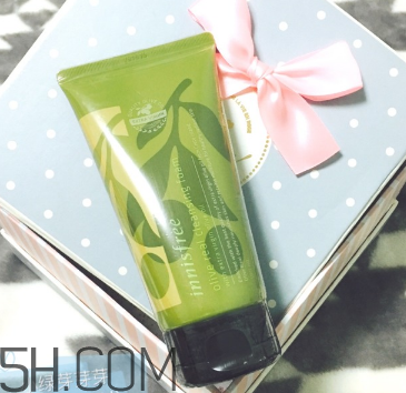 悅詩(shī)風(fēng)吟橄欖洗面奶好用嗎？悅詩(shī)風(fēng)吟橄欖洗面奶使用心得