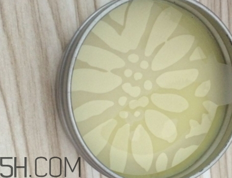 豬油膏和素顏霜哪個先用？豬油膏和素顏霜使用順序