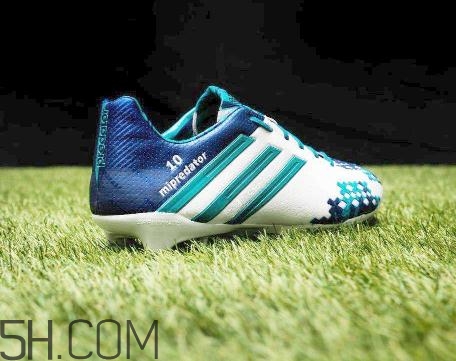 足球鞋長釘好還是碎釘好？足球鞋長釘碎釘區(qū)別