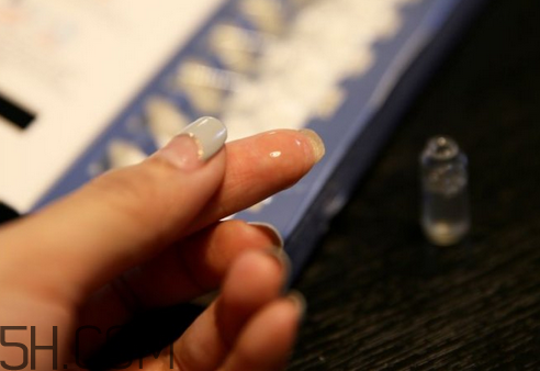 芭樂雅玻尿酸安瓶真假辨別方法 芭樂雅玻尿酸怎么打開 芭樂雅玻尿酸安瓶真假辨別方法 芭樂雅玻尿酸怎么打開