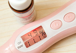 刷酸臉黑怎么回事？刷酸臉癢怎么辦？